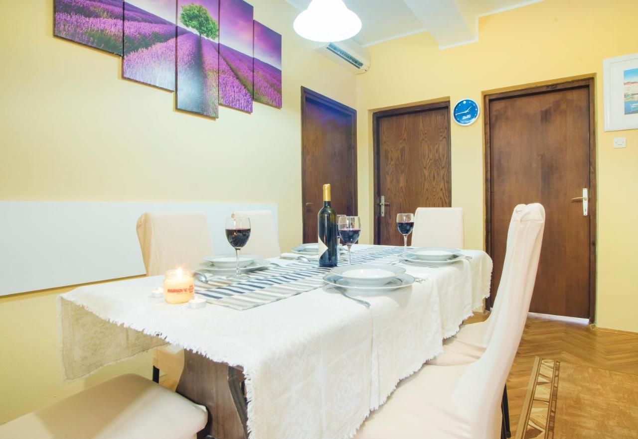 Apartments Karmelic Малинска Экстерьер фото