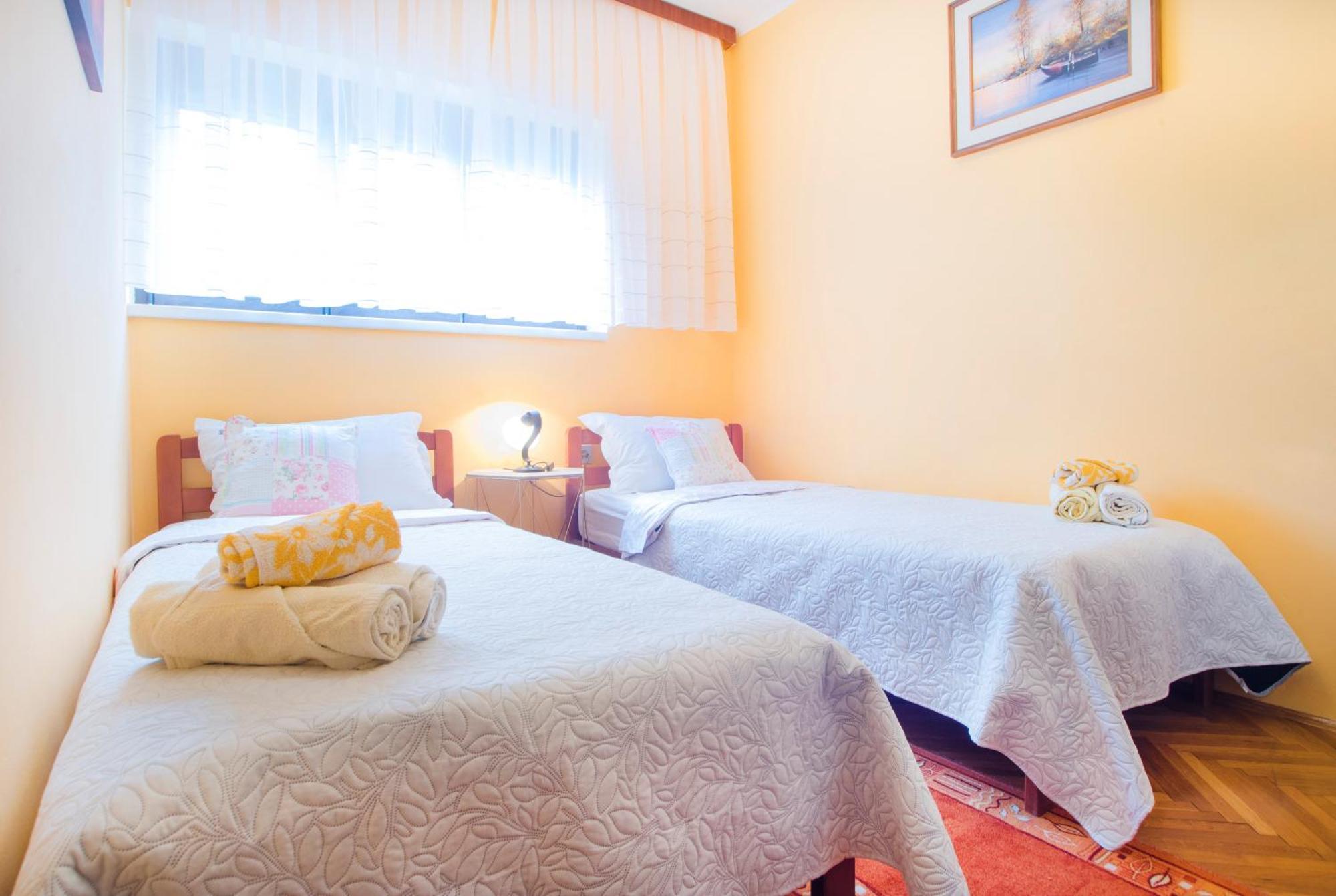 Apartments Karmelic Малинска Экстерьер фото