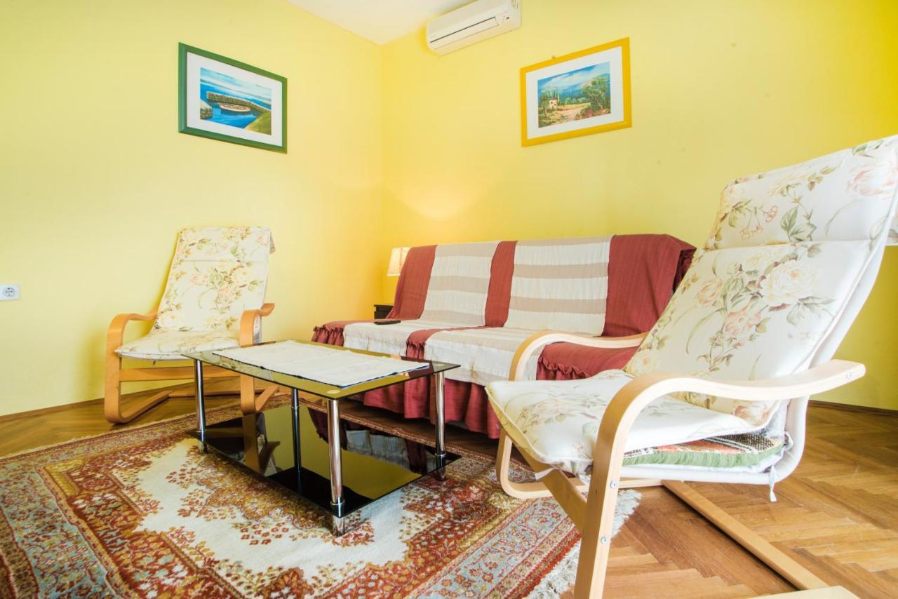 Apartments Karmelic Малинска Экстерьер фото