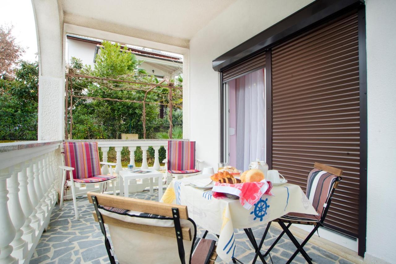 Apartments Karmelic Малинска Экстерьер фото